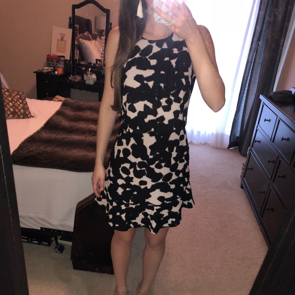 NEVER WORN! Banana Republic black and white dress